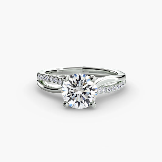 Le Solitaire Pavé Split Shank