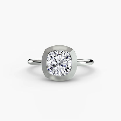 Le solitaire serti clos